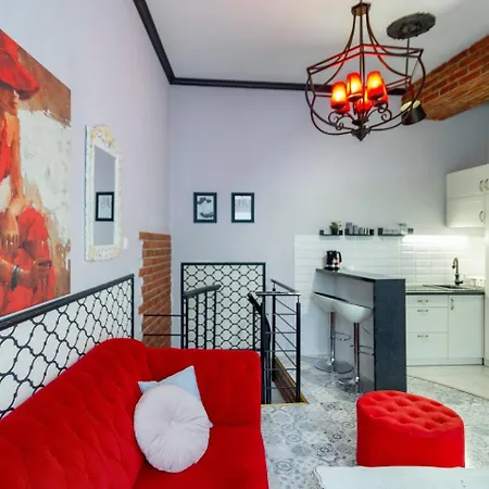 Golden House - Cosy 2 *