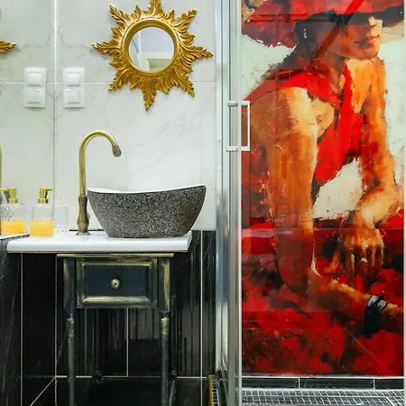 Golden House - Cosy 2 *
